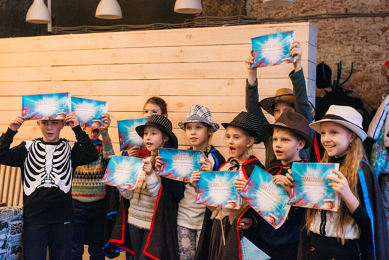 Как отметить Новый год классом — идеи для младших школьников в Минске